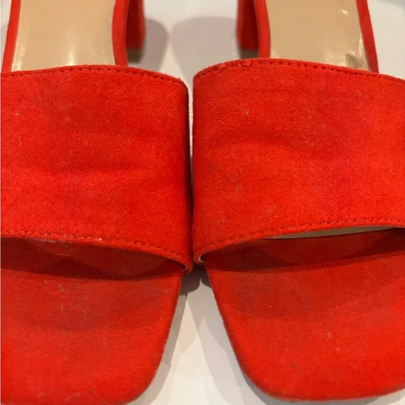 Red Suede Sandals with Block Heel - Picture 4 of 5